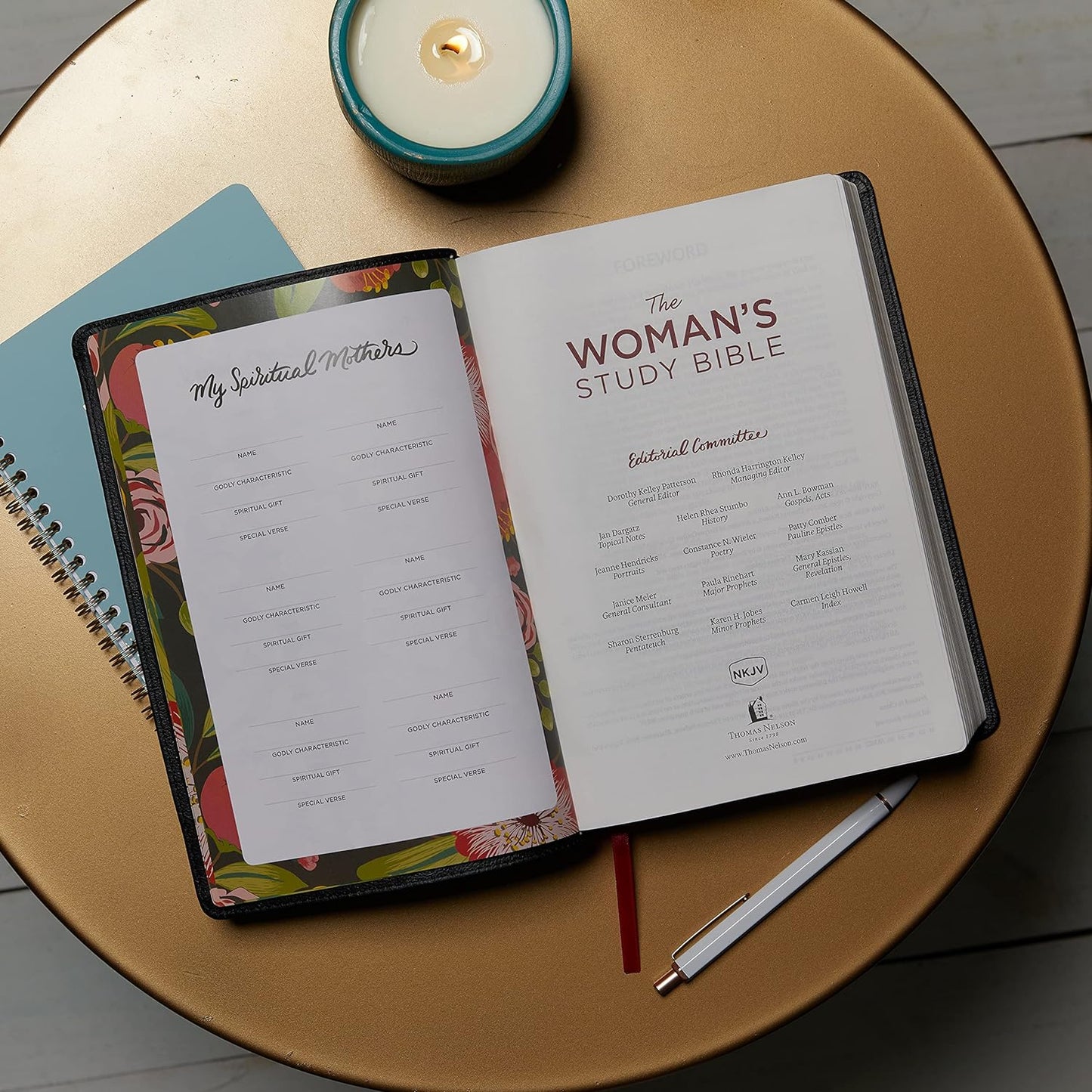 NKJV, the Woman'S Study Bible, Cloth over Board, Pink Floral, Red Letter, Full-Color Edition: Receiving God'S Truth for Balance, Hope, and Transformation